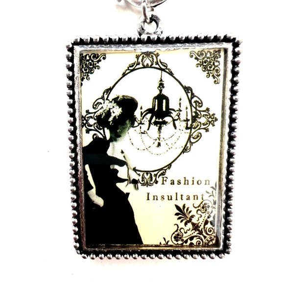 Cute Fashionista Pendant Jewelry with Chain Necklace - Picture 2 of 3